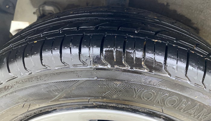 2017 Hyundai Grand i10 MAGNA 1.2 KAPPA VTVT, Petrol, Manual, 57,457 km, Right Rear Tyre Tread