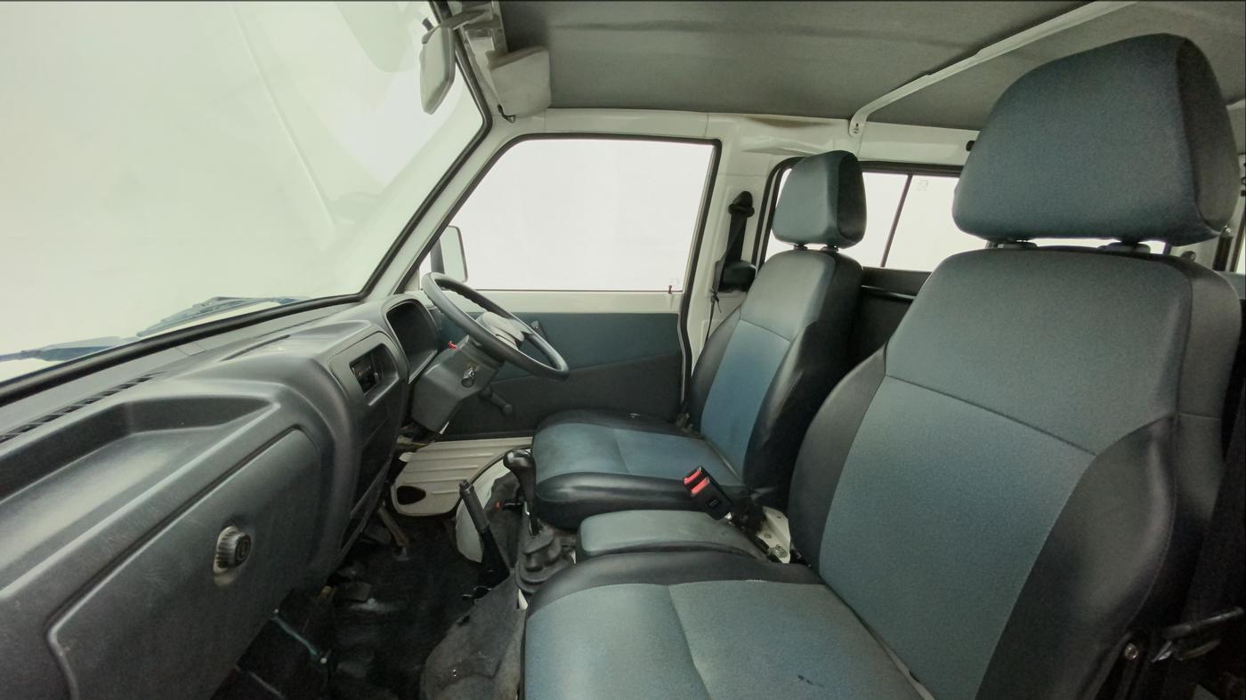 2017 Maruti OMNI E 8 STR, Petrol, Manual, 23,403 km, Right Side Front Door Cabin
