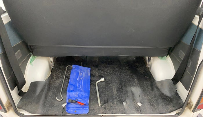 2017 Maruti OMNI E 8 STR, Petrol, Manual, 23,403 km, Boot Inside