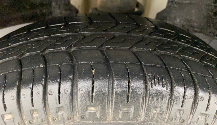 2017 Maruti OMNI E 8 STR, Petrol, Manual, 23,403 km, Left Front Tyre Tread