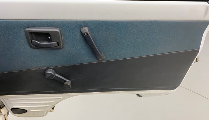 2017 Maruti OMNI E 8 STR, Petrol, Manual, 23,403 km, Driver Side Door Panels Control