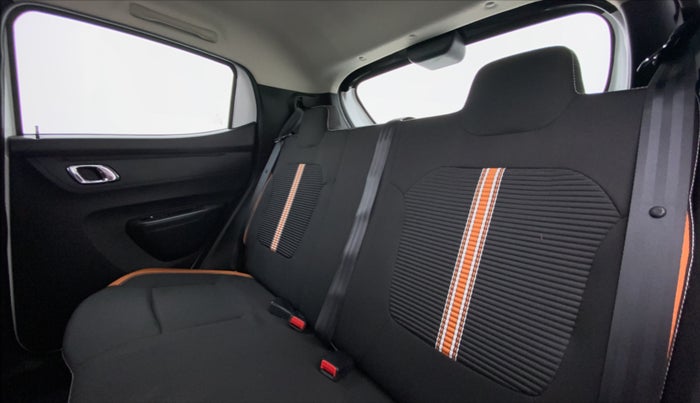 2021 Renault Kwid 1.0 CLIMBER OPT, Petrol, Manual, 1,245 km, Right Side Rear Door Cabin