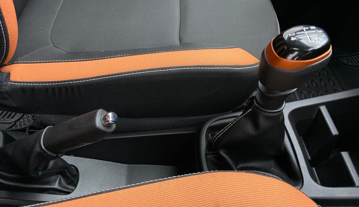2021 Renault Kwid 1.0 CLIMBER OPT, Petrol, Manual, 1,245 km, Gear Lever