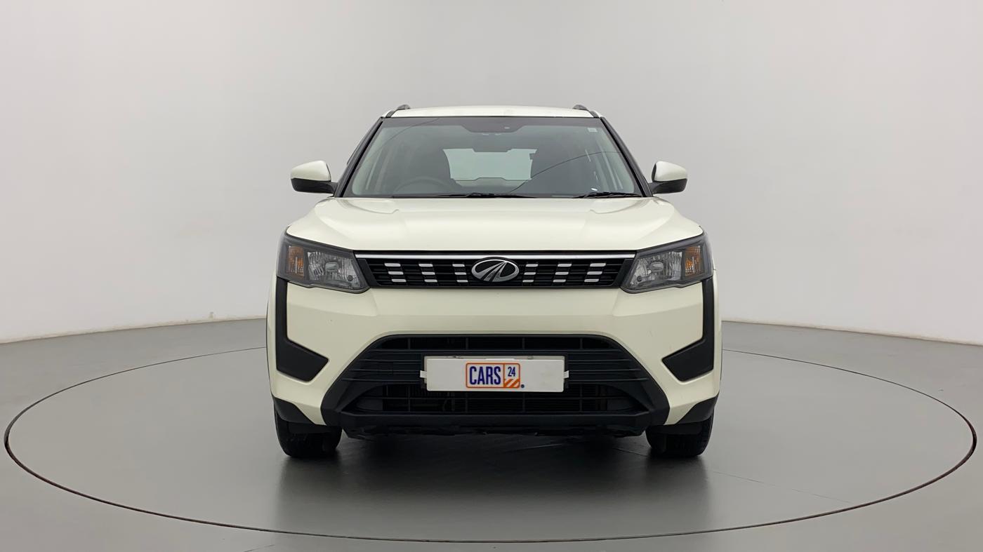 2022 Mahindra XUV300 W6 1.2 PETROL, Petrol, Manual, 21,151 km, Front