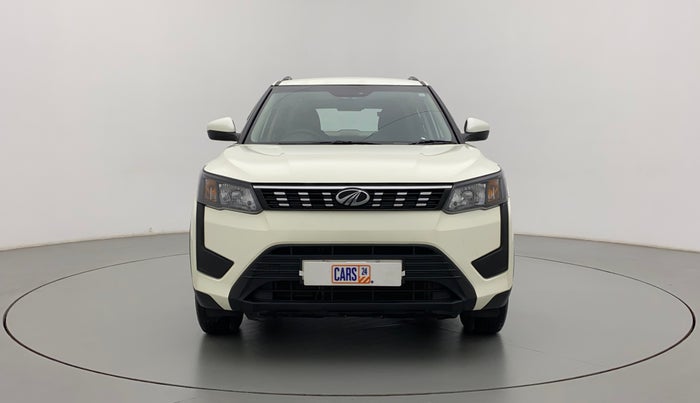 2022 Mahindra XUV300 W6 1.2 PETROL, Petrol, Manual, 21,151 km, Front