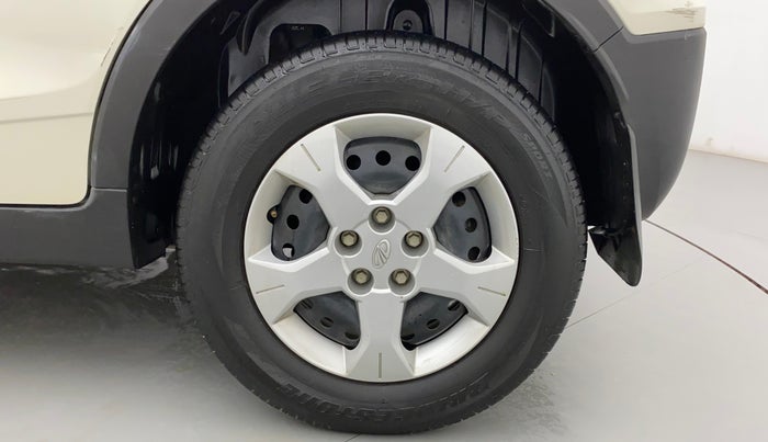 2022 Mahindra XUV300 W6 1.2 PETROL, Petrol, Manual, 21,151 km, Left Rear Wheel
