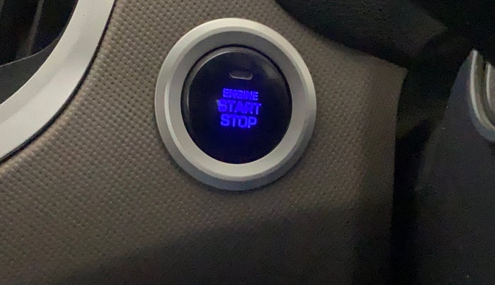 2016 Hyundai Creta SX PLUS AT 1.6 PETROL, Petrol, Automatic, 40,647 km, Keyless Start/ Stop Button