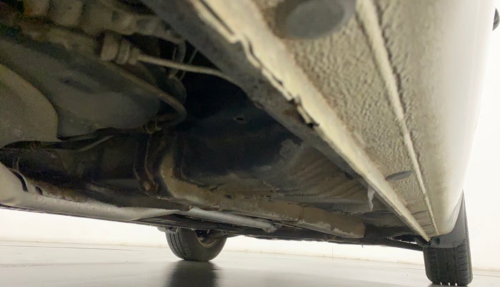 2014 Hyundai i20 ASTA 1.2, Petrol, Manual, 13,616 km, Right Side Underbody