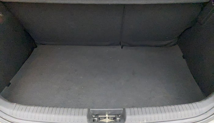 2014 Hyundai i20 ASTA 1.2, Petrol, Manual, 13,616 km, Boot Inside