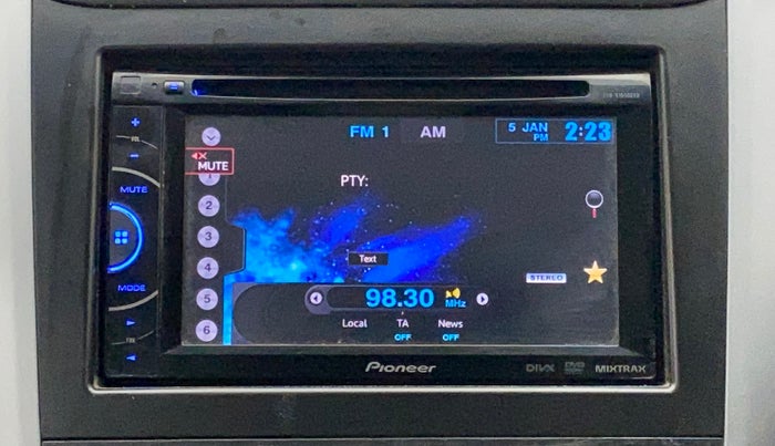 2013 Maruti Ritz ZDI, Diesel, Manual, 88,005 km, Infotainment system - Reverse camera not working