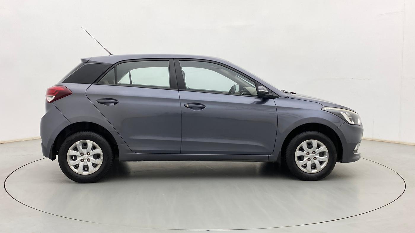 2017 Hyundai Elite i20 SPORTZ 1.2, Petrol, Manual, 61,555 km, Right Side View