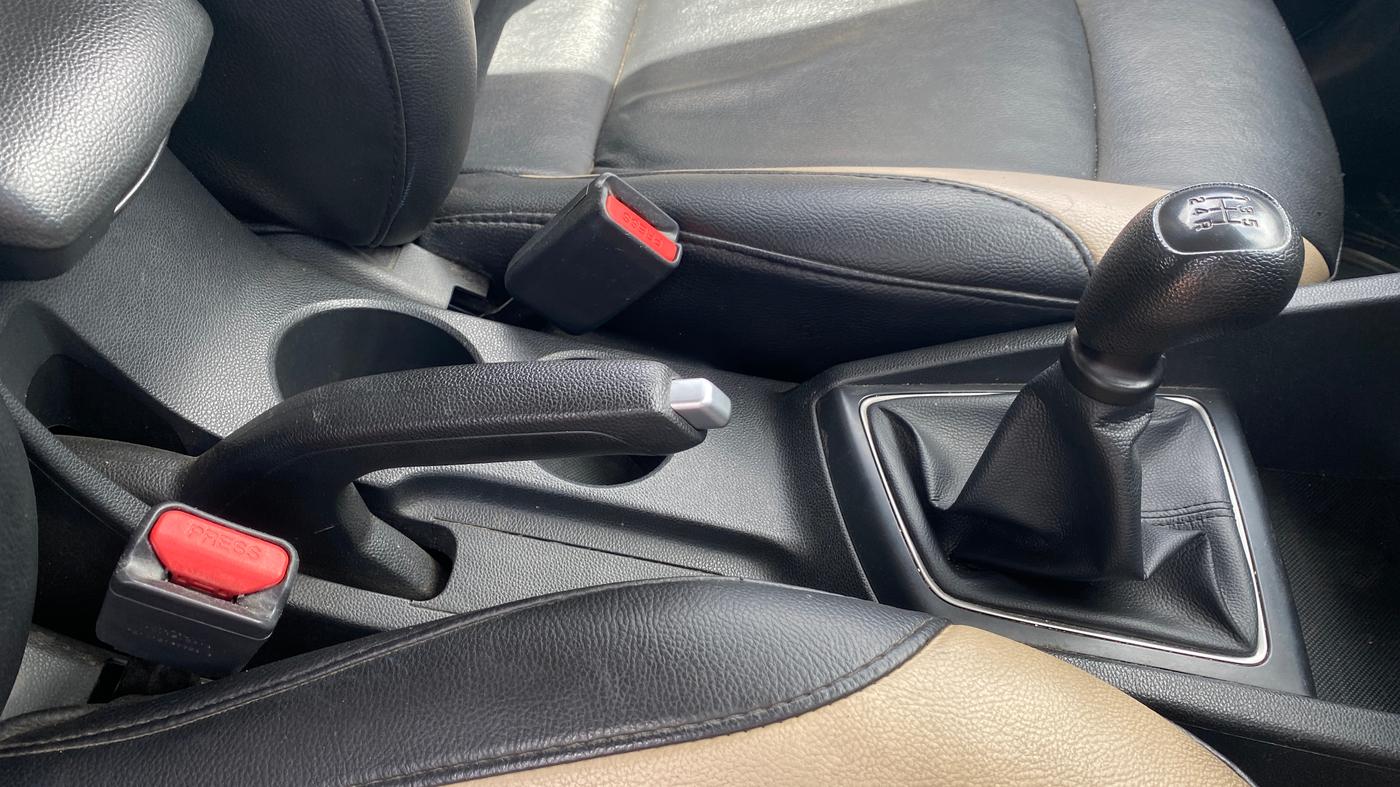 2019 Hyundai Elite i20 MAGNA PLUS 1.2, Petrol, Manual, 73,553 km, Gear Lever