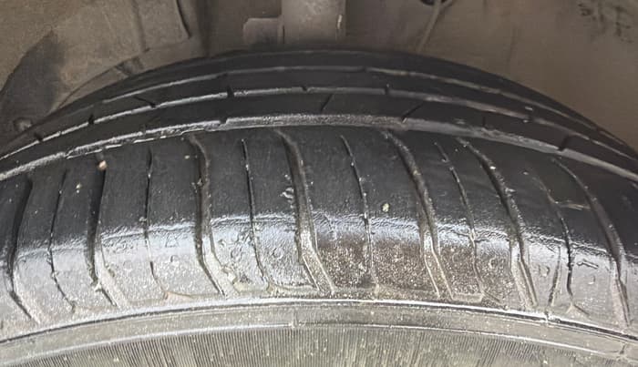 2019 Maruti Baleno ZETA CVT PETROL 1.2, Petrol, Automatic, 92,759 km, Left Front Tyre Tread