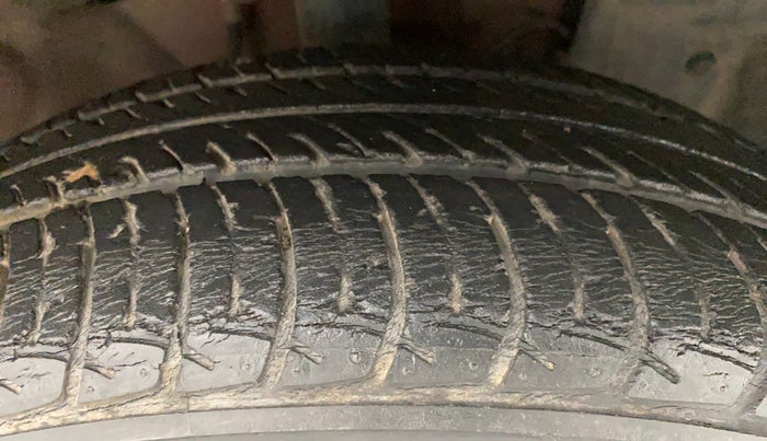 2014 Renault Pulse RXZ PETROL, Petrol, Manual, 21,119 km, Right Front Tyre Tread