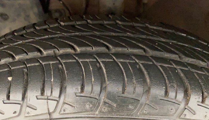 2014 Renault Pulse RXZ PETROL, Petrol, Manual, 21,119 km, Left Front Tyre Tread