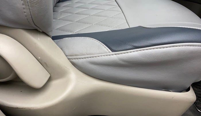 2014 Renault Pulse RXZ PETROL, Petrol, Manual, 21,119 km, Driver Side Adjustment Panel