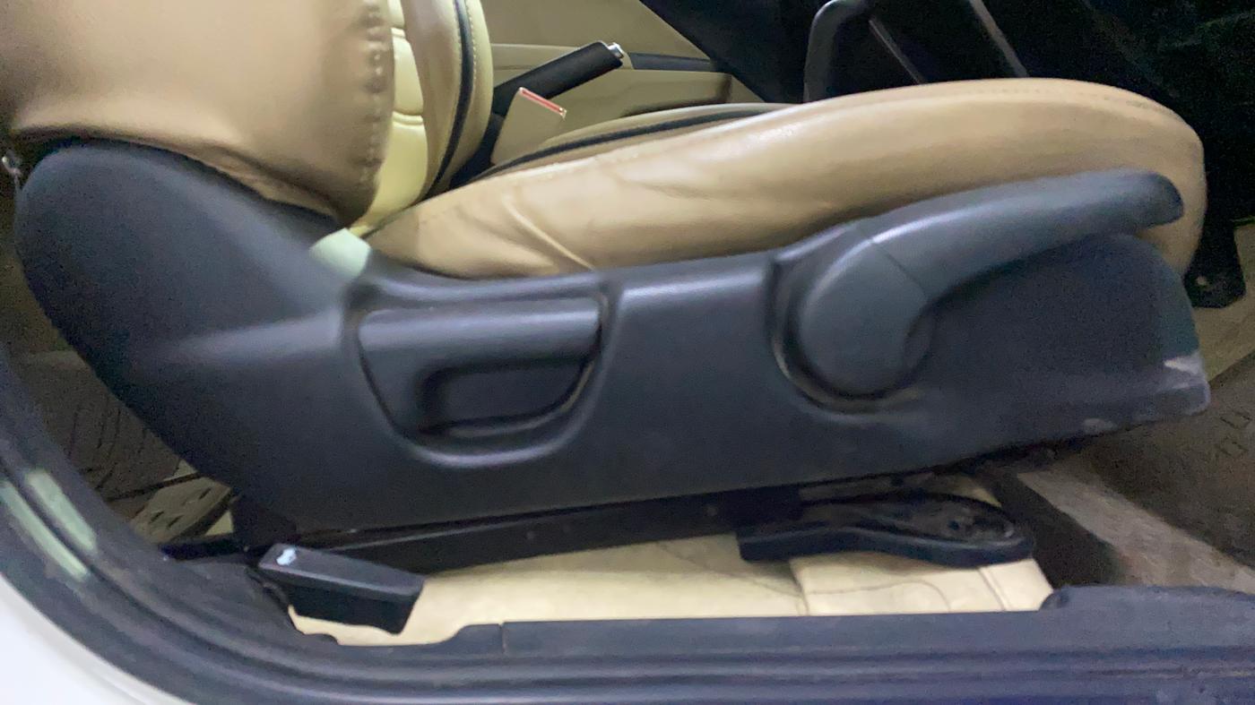 2015 Honda City 1.5L I-VTEC SV CVT, Petrol, Automatic, 78,160 km, Driver Side Adjustment Panel
