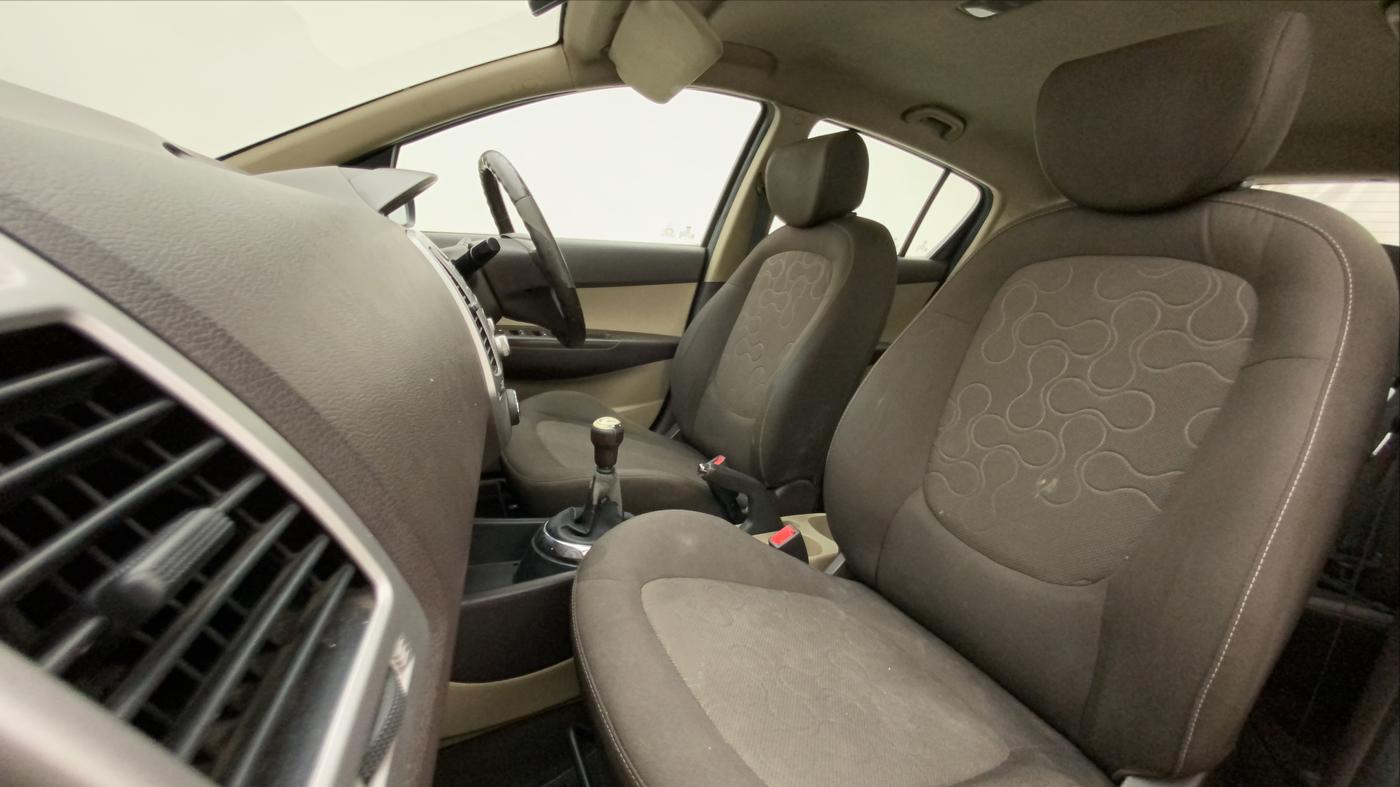 2011 Hyundai i20 SPORTZ (O) 1.2, Petrol, Manual, 39,264 km, Right Side Front Door Cabin