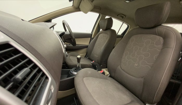 2011 Hyundai i20 SPORTZ (O) 1.2, Petrol, Manual, 39,264 km, Right Side Front Door Cabin