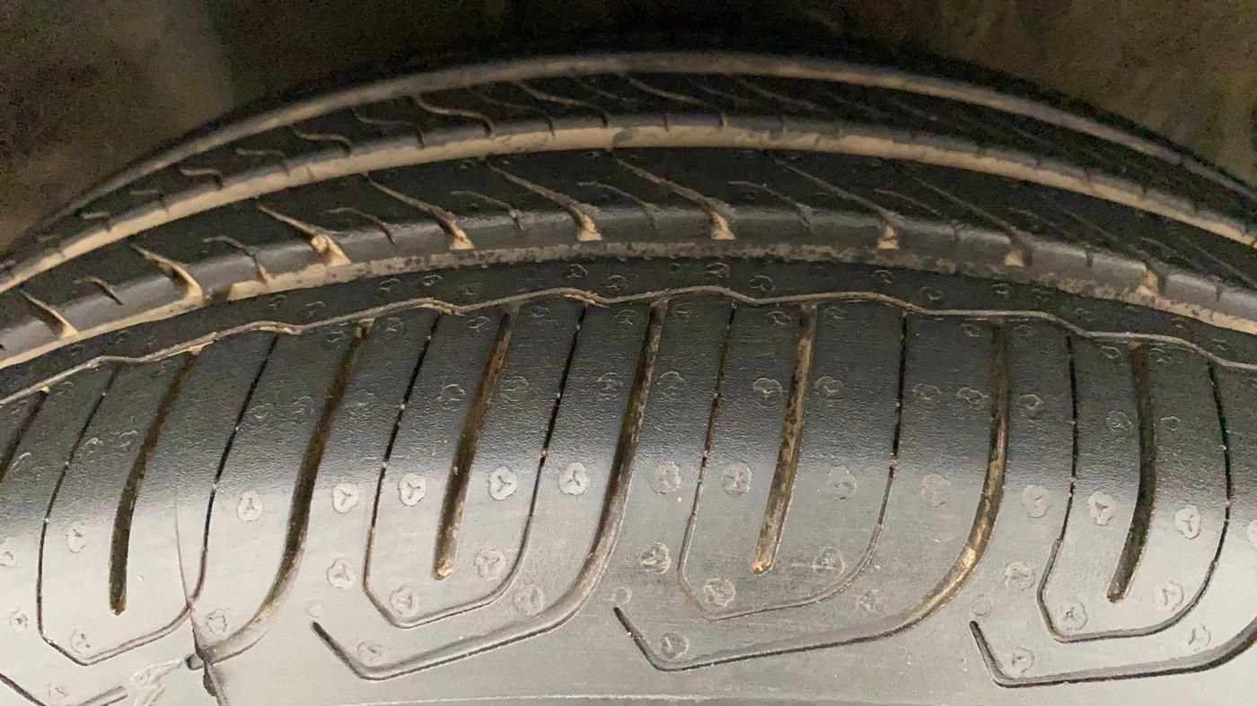 2011 Hyundai i20 SPORTZ (O) 1.2, Petrol, Manual, 39,264 km, Right Front Tyre Tread