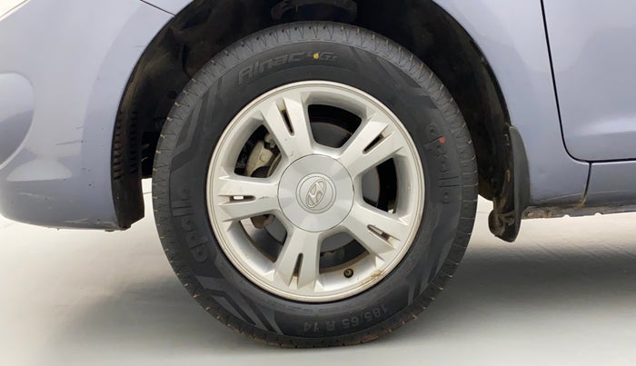 2011 Hyundai i20 SPORTZ (O) 1.2, Petrol, Manual, 39,264 km, Left Front Wheel