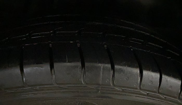 2019 Hyundai Creta SX AT 1.6 PETROL, Petrol, Automatic, 67,864 km, Right Rear Tyre Tread