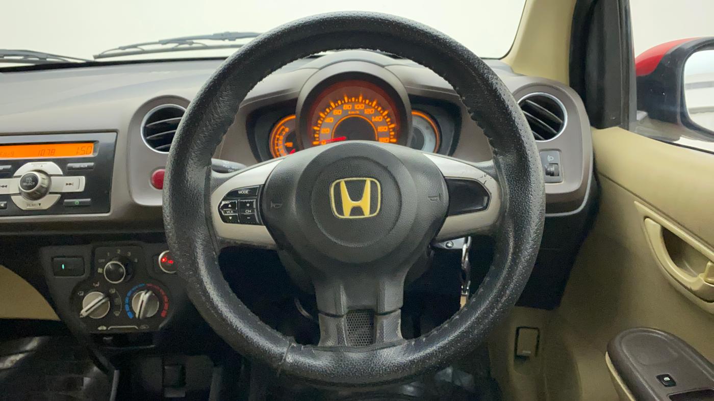 2012 Honda Brio S MT, CNG, Manual, 78,133 km, Steering Wheel Close Up