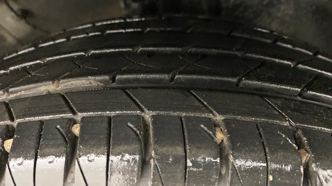 2021 KIA SONET HTK PLUS, Petrol, Manual, 5,112 km, Right Front Tyre Tread