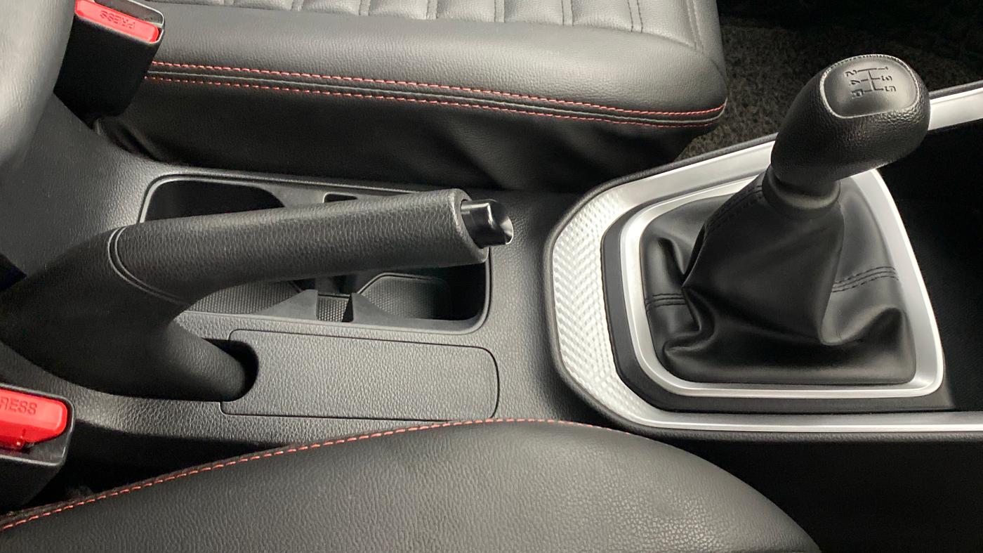 2021 KIA SONET HTK PLUS, Petrol, Manual, 5,112 km, Gear Lever
