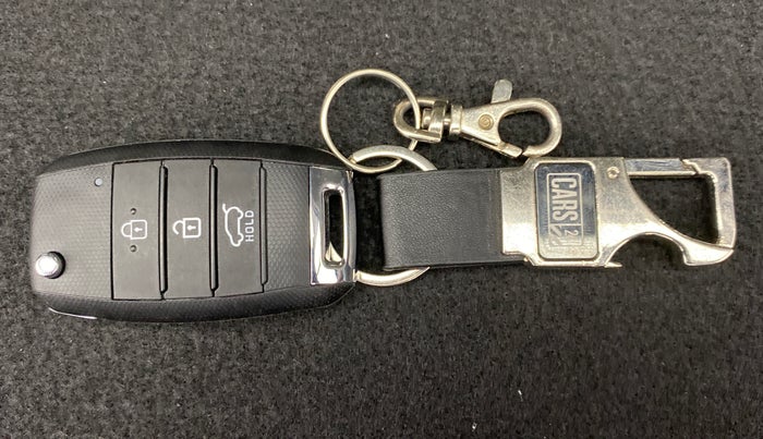 2021 KIA SONET HTK PLUS, Petrol, Manual, 5,112 km, Key Close Up