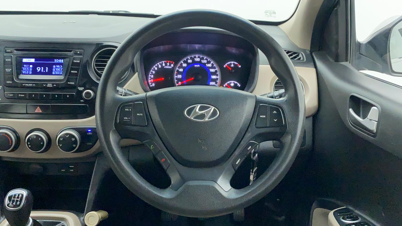 2016 Hyundai Grand i10 SPORTZ 1.2 KAPPA VTVT, Petrol, Manual, 60,309 km, Steering Wheel Close Up
