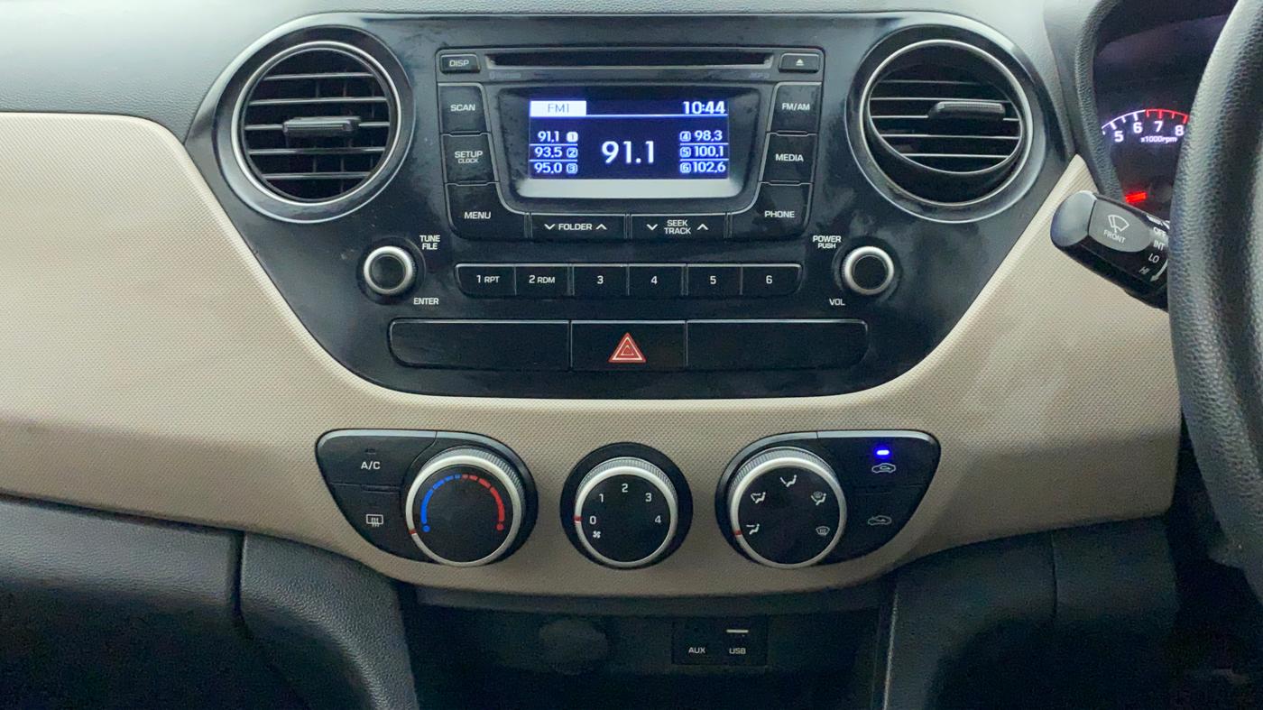 2016 Hyundai Grand i10 SPORTZ 1.2 KAPPA VTVT, Petrol, Manual, 60,309 km, Air Conditioner