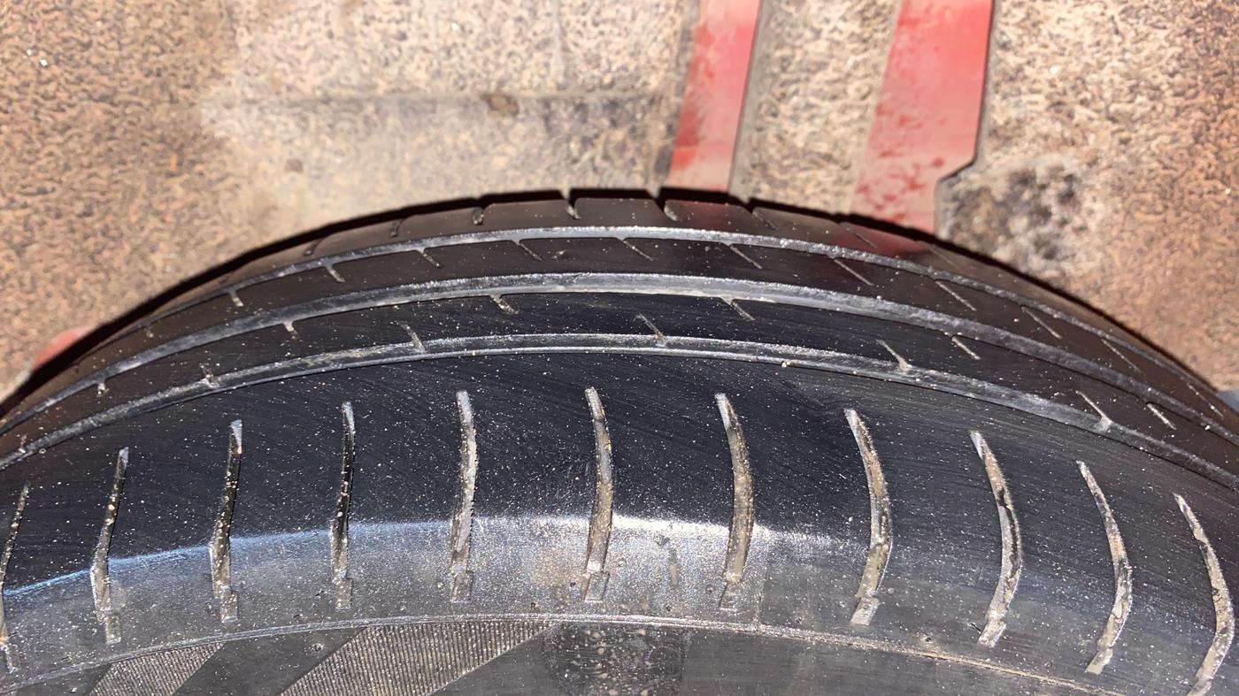 2020 Maruti Dzire VXI AMT, Petrol, Automatic, 91,056 km, Left Rear Tyre Tread