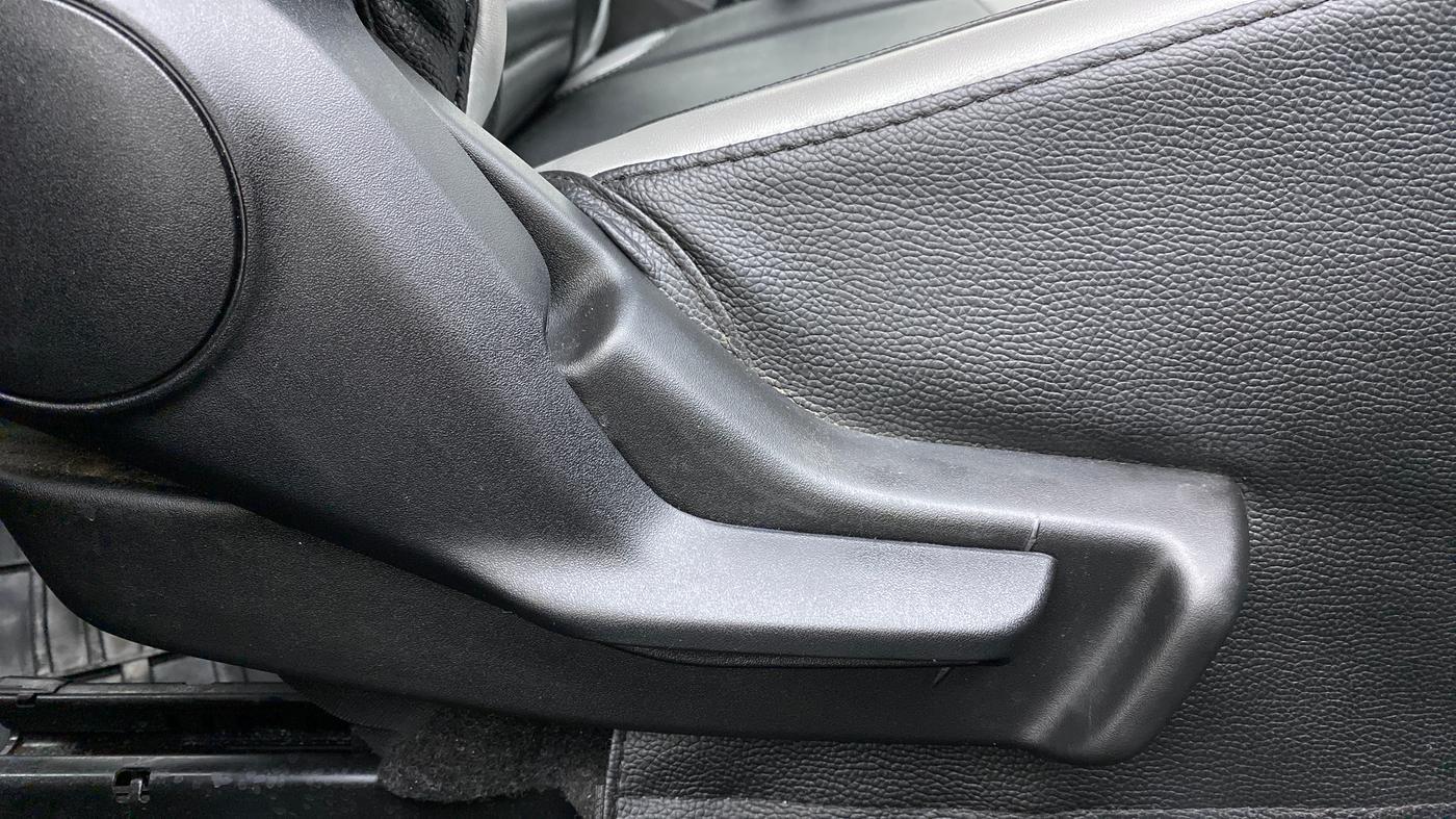 2020 Maruti Baleno DELTA 1.2 K12, Petrol, Manual, 7,607 km, Driver Side Adjustment Panel