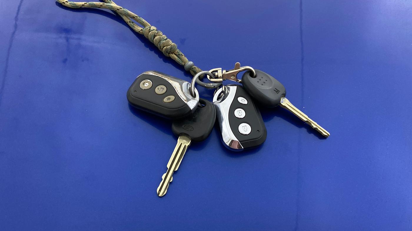 2013 Hyundai Eon MAGNA +, CNG, Manual, 81,842 km, Key Close Up