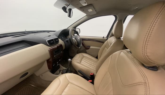 2015 Nissan Terrano XL (P), Petrol, Manual, 46,872 km, Right Side Front Door Cabin
