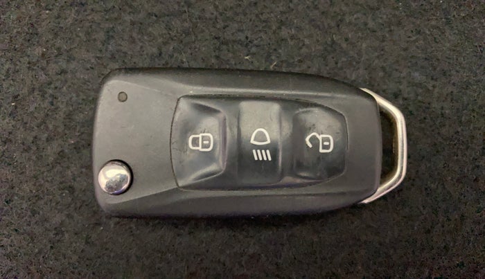 2019 Tata Tiago XT PETROL, Petrol, Manual, 47,990 km, Key Close Up