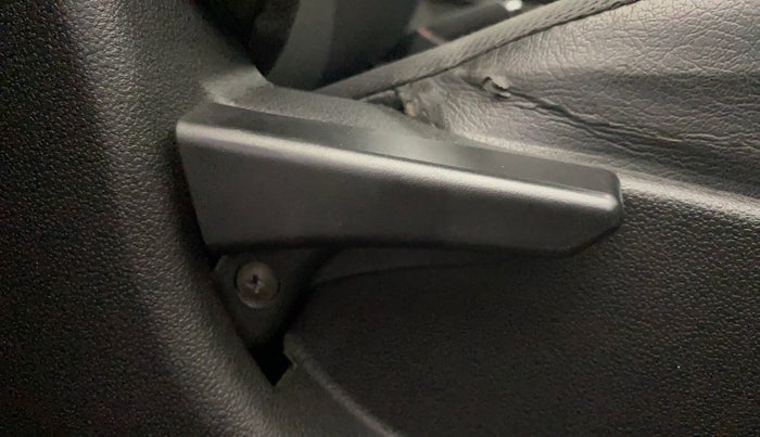 2019 Tata Tiago XT PETROL, Petrol, Manual, 47,990 km, Driver Side Adjustment Panel