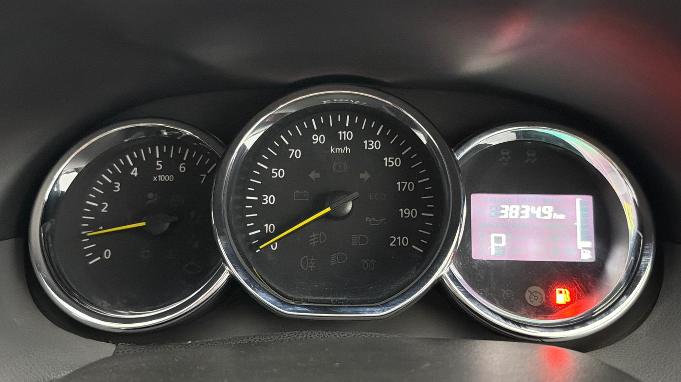 2017 Renault Duster RXS CVT, Petrol, Automatic, 69,610 km, Odometer Image