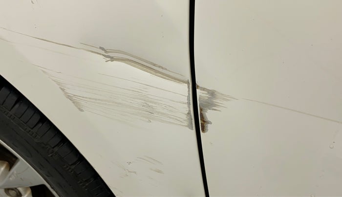 2014 Maruti Ertiga VXI, Petrol, Manual, 45,864 km, Front passenger door - Slight discoloration