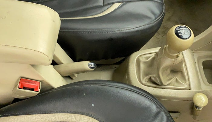 2014 Maruti Ertiga VXI, Petrol, Manual, 45,864 km, Gear Lever