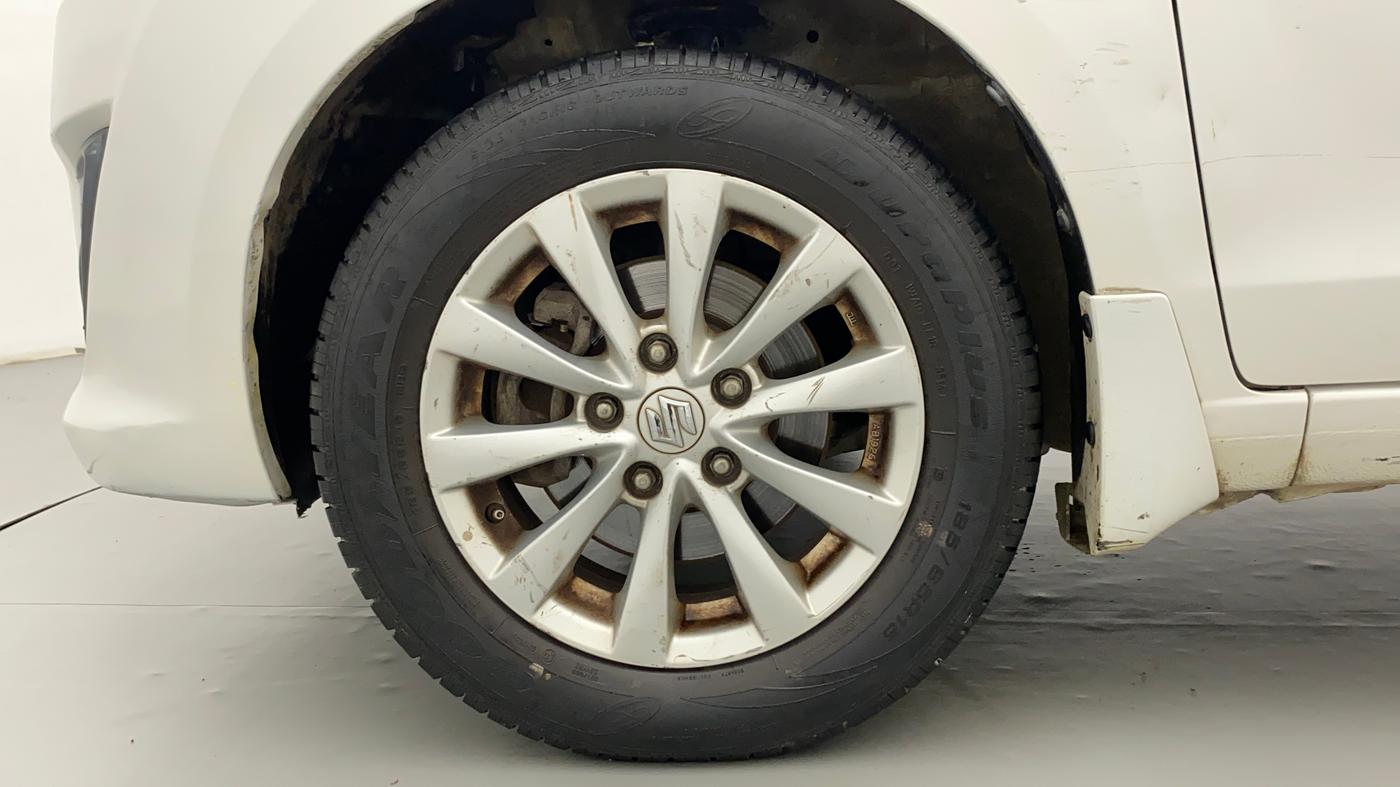 2014 Maruti Ertiga VXI, Petrol, Manual, 45,864 km, Left Front Wheel