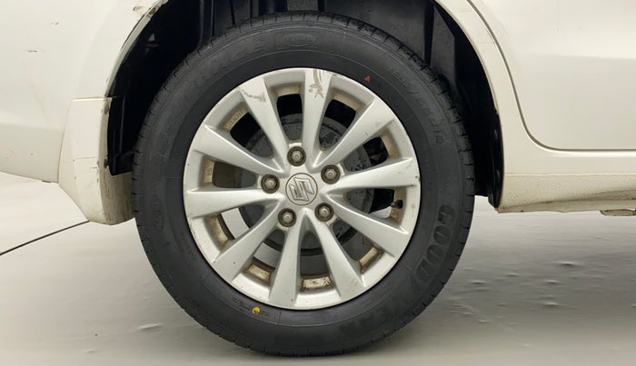 2014 Maruti Ertiga VXI, Petrol, Manual, 45,864 km, Right Rear Wheel