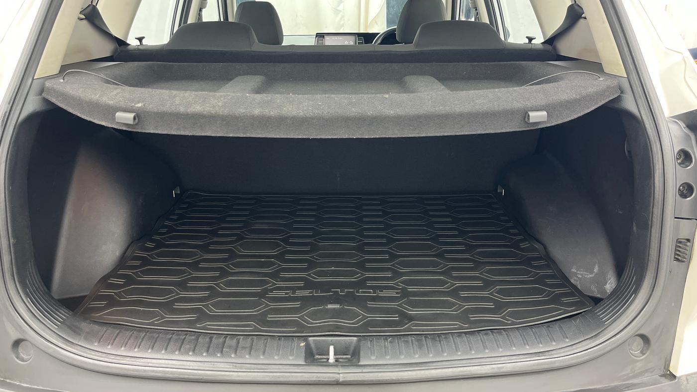 2020 KIA SELTOS HTK PLUS 1.5 DIESEL, Diesel, Manual, 1,38,712 km, Boot Inside