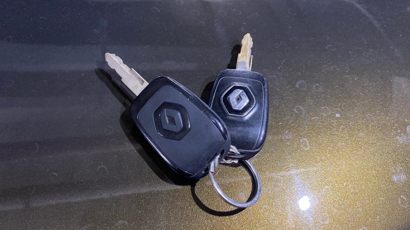 2022 Renault Kwid RXT 1.0 AMT (O), Petrol, Automatic, 49,861 km, Key Close Up