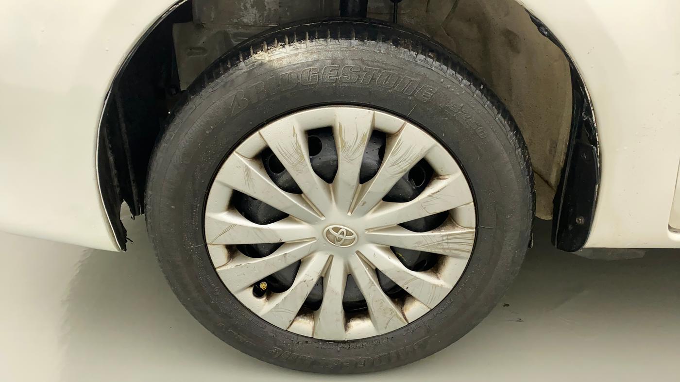 2011 Toyota Etios G, Petrol, Manual, 92,360 km, Left Front Wheel