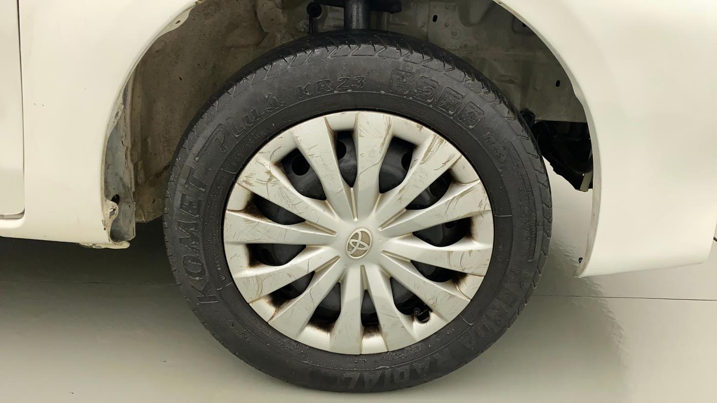 2011 Toyota Etios G, Petrol, Manual, 92,360 km, Right Front Wheel