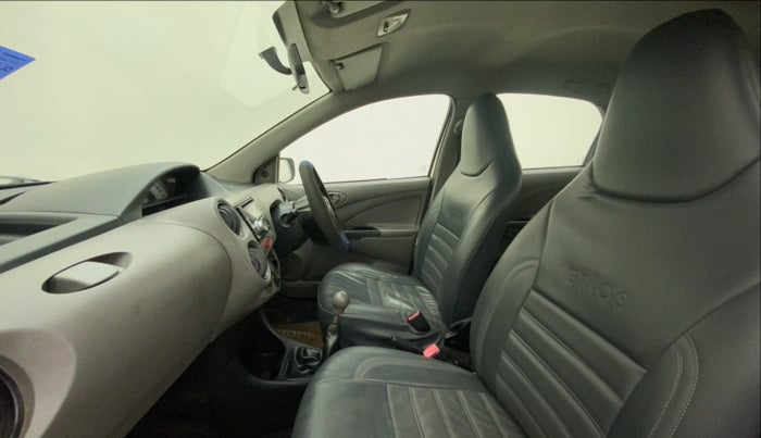 2011 Toyota Etios G, Petrol, Manual, 92,360 km, Right Side Front Door Cabin