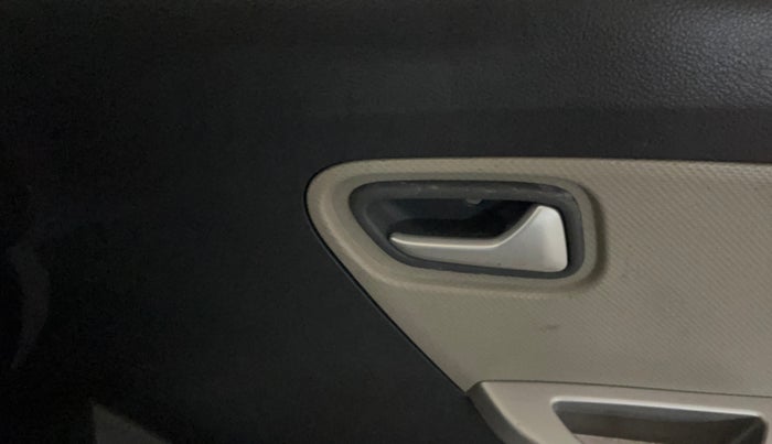 2016 Maruti Alto K10 VXI, Petrol, Manual, 32,137 km, Driver Side Door Panels Control