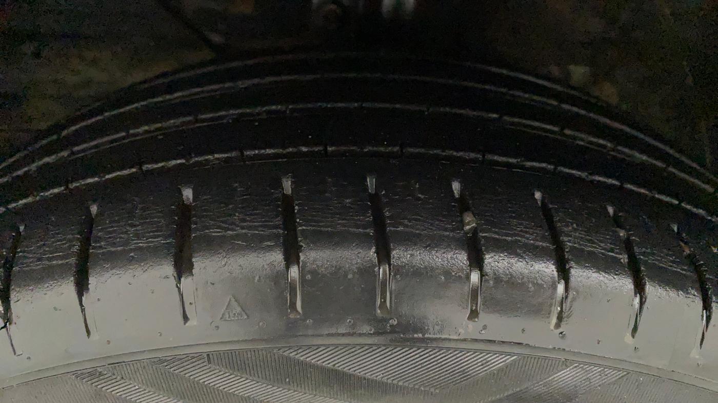 2017 Maruti Baleno ZETA PETROL 1.2, Petrol, Manual, 58,136 km, Left Front Tyre Tread